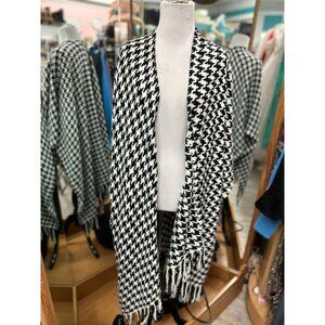 Houndstooth Cape in OSFM